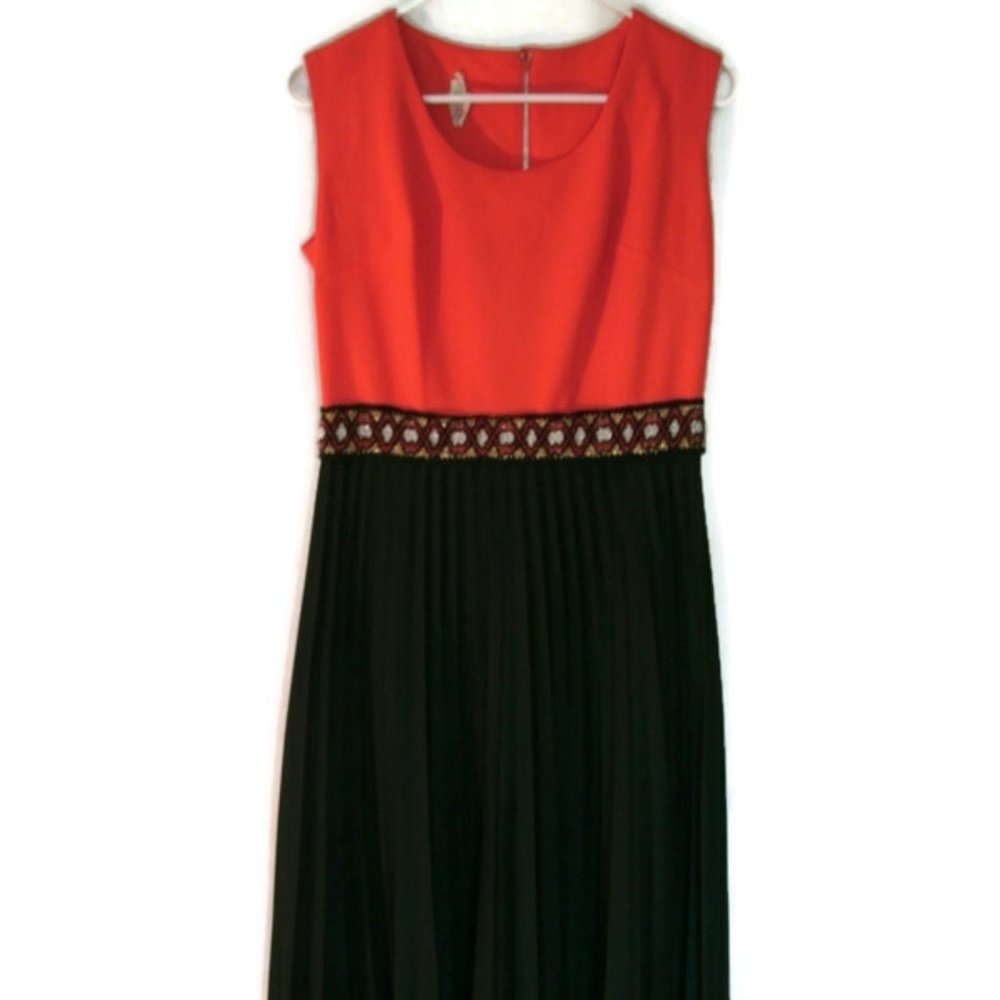 Vintage 70s Dress Maxi Boho Orange Black Pleated Tribal Aztec